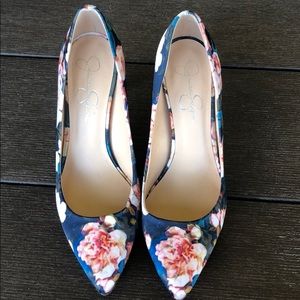 Jessica Simpson floral heels pointed toe